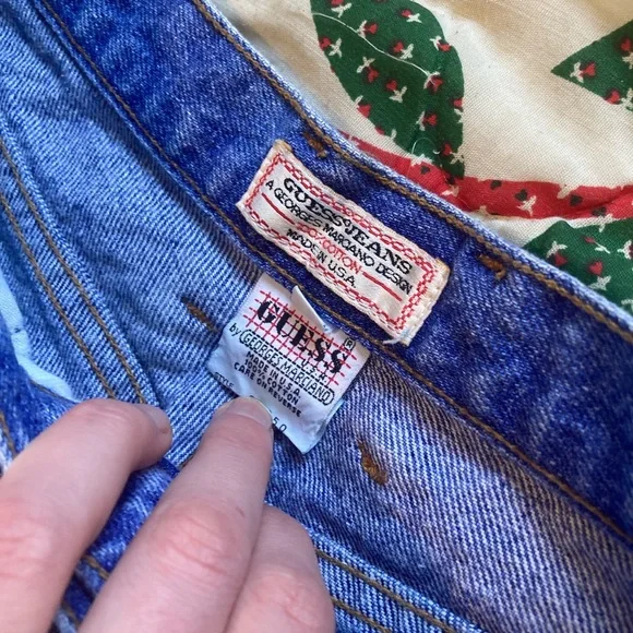 1990’s Vintage Guess Jeans - Picture 6 of 8